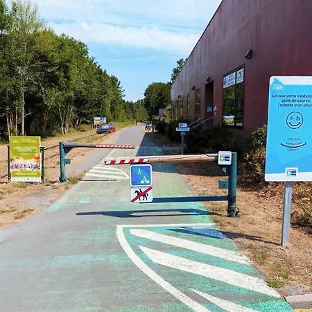 Les Roches - Au Bord De L'eau Avec Jardin, Terrasse Et Parking * Feuguerolles-Bully
